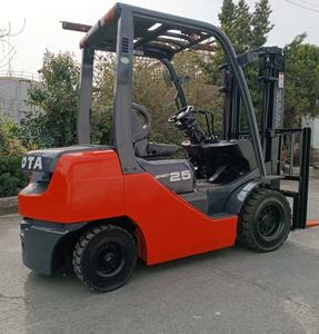 Montacargas Usado Japonés Barato, Montacargas Diésel Usado TOYOTA 8FD25 FD30 FD50 en Venta CON MOTOR IDZ-II IDZ-III - Product Image 1