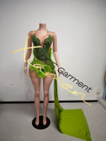 Robe d'anniversaire pour femme Ocstrade, robe scintillante sans manches, plumes vertes, strass, découpes en maille, robes de club sexy, vêtements pour femmes