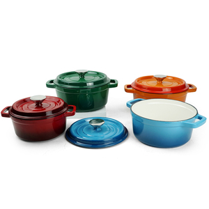 Promotion : <span class=keywords><strong>Cocotte</strong></span> Ronde <span class=keywords><strong>en</strong></span> <span class=keywords><strong>Fonte</strong></span> Émaillée Antiadhésive de 24 cm, Personnalisable et Colorée, Compatible Four et Induction - Product Image 3