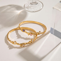 Bracelet jonc populaire en acier inoxydable plaqué or 18 carats avec zircon incrusté en forme de cœur, bijoux pour femmes, simple et inaltérable