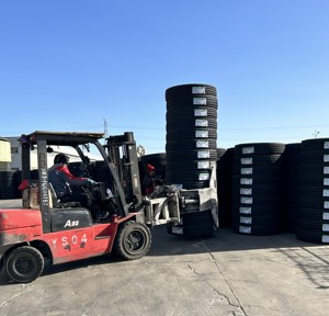 ยางรถบรรทุกและรถบัส TBR สำหรับรถบรรทุกขนาดเล็กและรถบัส 225/55R18 ขายส่งจากโรงงาน ยางรถบรรทุกใหม่จากโรงงาน 225/55R18 - Product Image 6