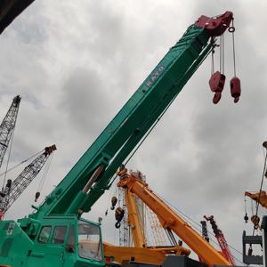 Gebrauchte 50 Tonnen <span class=keywords><strong>Kato</strong></span> <span class=keywords><strong>KR</strong></span>-50H Gelände kran KR50H <span class=keywords><strong>Kato</strong></span> Offroad-LKW-Kran in gutem Zustand - Product Image 4