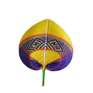 Decorazione da appendere fatta a mano a forma di pesca in bambù intrecciato, minimalista ed ecologica, per l'arredamento estivo di casa, arte fresca e creativa per il soggiorno - Product Image 1