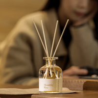 Nouvel arrivage Diffuseur de parfum de luxe Ensembles de diffuseurs de roseaux d'huile essentielle d'aromathérapie pour la maison et la chambre à coucher avec bâton aromatique