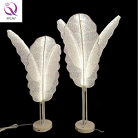 Éclairage de route de mariage en gros feuille de bananier tissu fer salle de mariage accessoires de mise en page décoration de toile de fond de scène de mariage