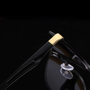 Lunettes de soleil polarisées pour hommes, utilisation jour et nuit, lunettes de soleil à changement de couleur, protection UV pour la conduite, lunettes de mode en métal pour hommes - Product Image 6