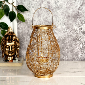 Portavelas de Linterna Hecho a Mano, Lámpara Colgante Decorativa, Decoración del Hogar, Diseño de Malla de Alambre Dorado - Product Image 1