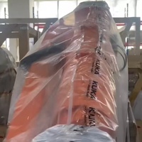 Bras robotique manipulateur KUKA, application d'impression 3D robotique, imprimé avec des matériaux spécialisés, industrie de la construction, charge utile de 210 kg