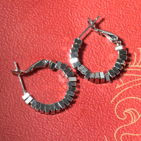 Nouvelles paillettes boucles d'oreilles créoles irrégulières couleur or métal cercles ronds femmes boucle boucles d'oreilles Style Rock petites boucles d'oreilles