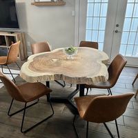 Mobilier industriel personnalisé pour la maison et le restaurant Table à manger en forme naturelle avec dessus en dalle de bois Live Edge