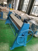 Machine à plier les bords de conduits manuelle JLKJ, adaptée au pliage des tôles en fer galvanisé, épaisseur de tôle applicable : 0,3-1,5 mm.