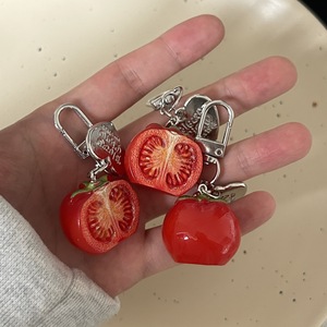 Llavero de tomate de plástico realista al por mayor, joyería, regalo, adorno, llavero nuevo de simulación de tomate cherry - Product Image 1