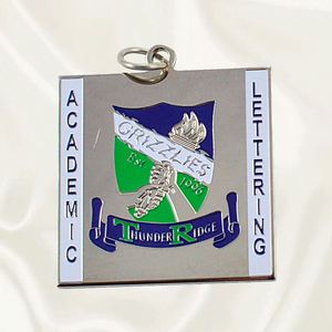 สร้อยคอจี้แฟชั่นแบบกำหนดเองสีทอง18K 925เงินสเตอร์ลิงมีดีไซน์สลักวัสดุสแตนเลสทนทาน - Product Image 1