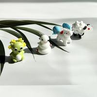 Figurines du Zodiaque en Verre Artisanales Mignonnes et Exquises – Adorables Décorations de Bureau Animaux (Cheval, Tigre, Serpent, Mouton) – Artisanat en Verre