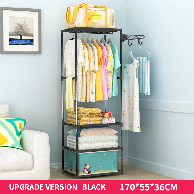 El nuevo perchero es negro.