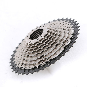 Cassette de vélo argentée et noire 11 vitesses 11-42T en alliage pour VTT et vélo de route - Product Image 2