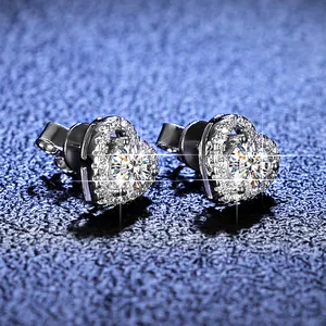 Putih Sempurna GRA Moissanite Berlian 18K Berlapis Emas 925 Perak Murni Mewah Halo Hati Stud Earrings Destiny Jewellery