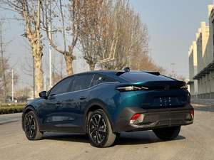 <span class=keywords><strong>Peugeot</strong></span> <span class=keywords><strong>408X</strong></span> 2023 1.6T Edición Charm Sedán de Gasolina con Techo Solar Panorámico, Luces LED, Tracción Delantera, Neumáticos R19, Caja de Cambios Semiautomática - Product Image 3