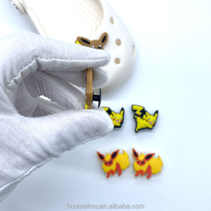 Zapatos <span class=keywords><strong>de</strong></span> PVC <span class=keywords><strong>Pikachu</strong></span> Cave y Flores para Zapatos, Accesorios <span class=keywords><strong>de</strong></span> Moda, Nuevos, Bonitos, <span class=keywords><strong>de</strong></span> Dibujos Animados, Unisex, Duraderos, Decoración Desmontable - Product Image 4