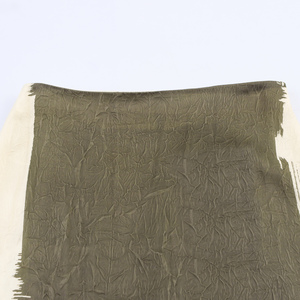 <span class=keywords><strong>Jupe</strong></span> longue en <span class=keywords><strong>satin</strong></span> décontractée à imprimé floral avec fente arrière et fermeture éclair de couleur verte pour femmes - Product Image 3