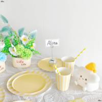 Vaisselle jetable DAMAI pour fête d'anniversaire, rayures jaunes, fournitures pour jardin, camping, événements quotidiens, assiettes et gobelets en papier rouge