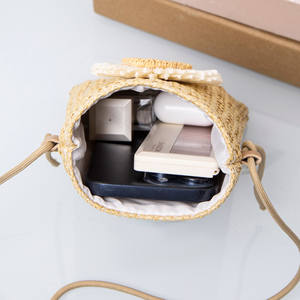 Sac à bandoulière tissé à la main pour femme, motif bonbon, style estival, sac à bandoulière en paille ajouré pour téléphone portable - Product Image 4