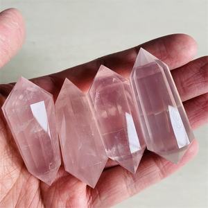 छोटे आकार हाथ नक्काशीदार प्राकृतिक तिब्बती गुलाब डबल समाप्त क्वार्ट्ज वोगेल कण हीलिंग की छड़ी - Product Image 3