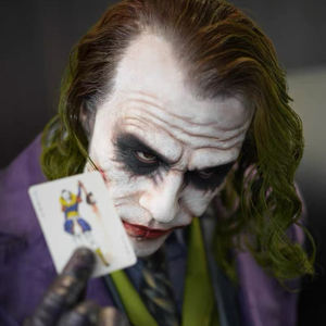 Statue de super-héros de la Justice League de taille réelle en résine de fibre de verre, modèle Heath Ledger, artisanat pour la décoration de la place du cinéma, du salon de bande dessinée - Product Image 5