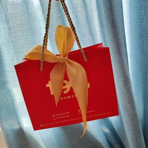 Bolsas de Papel de Lujo Personalizadas para Compras - Bolsas de Regalo con Lazo Grande y Estampado en Dorado con Asas de Cuerda para Regalos de San Valentín, Bodas y Fiestas - Product Image 4
