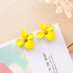 New Arrival Hot Style Creative Sweet And Fresh Simple Baking Paint Personality Fashion Irregular Petals Earrings Jewellery