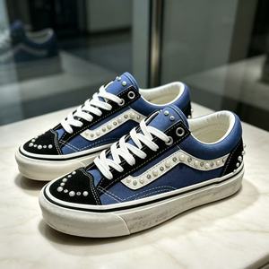 Nouvelles <span class=keywords><strong>Chaussures</strong></span> de Skate en Toile Tendance 2026 Style Vintage avec Perles - Product Image 1