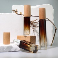 Flacon carré créatif à dégradé de couleurs, vide, 5 ml 10 ml, vaporisateur de parfum en verre avec bouchon en bois naturel