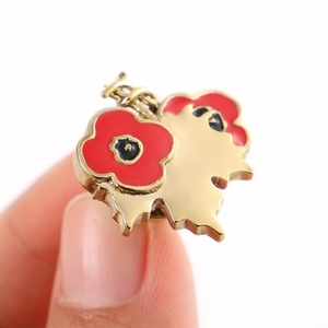 Poppy Cho Ve Áo Pin Tùy Chỉnh Mềm Men Hoa Với UV In Ấn OEM Cho Canada Và Châu Âu - Product Image 5