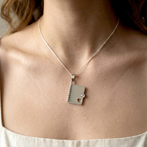 Colgante de plata de ley 925 con forma de libro para hijas, collar de lectora, joyería fina para mujer, regalo perfecto para fiesta, amor eterno - Product Image 1