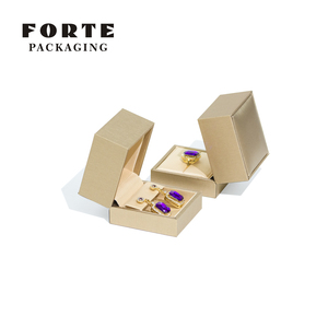 Boîtes à bijoux rectangulaires en cuir PU de luxe FORTE avec logo personnalisé et design carré pour le rangement des bracelets et des bagues, emballage en carton - Product Image 3