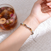 Bracelet en perles de cristal de pierre naturelle, bracelet carré en acier inoxydable, bracelet à perles argentées pour femme