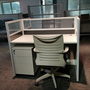 Estación de trabajo estándar para 4 personas, escritorio de madera, estación de trabajo de oficina con vidrio - Product Image 5