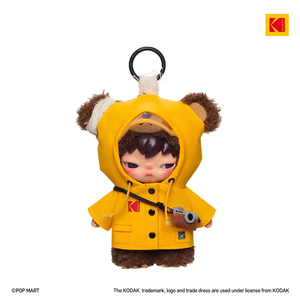 2026 Authentique <span class=keywords><strong>POP</strong></span> <span class=keywords><strong>MART</strong></span> <span class=keywords><strong>HIRONO</strong></span> X KODAK Peluche Vinyle Édition Limitée Jouet d'Art de Collection Décoration de Bureau Tendance Cadeau d'Anniversaire et de Fêtes - Product Image 1