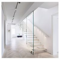 Escalier en verre de luxe sans cadre, en verre trempé transparent, moderne, sur mesure pour l'intérieur d'une villa moderne