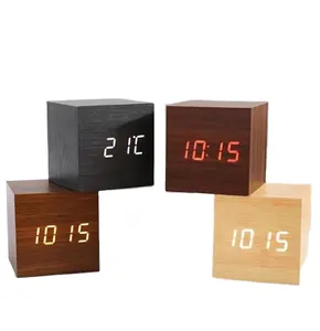 작은 6Cm 나무 시간 날짜 디스플레이 디지털 큐빅 알람 시계 나무 LED 빛 미니 현대 책상 시계 큐브 알람 시계