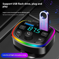 Auto FM-Transmitter Kabelloser Adapter PD15W QC3.0 5V/3A Umweltfreundlicher Zigarettenanzünder Mobil 2 USB 2 Typ-C Auto-Ladegerät