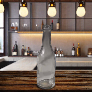 Bouteille de vin <span class=keywords><strong>Arrack</strong></span> Bouteille en verre vert avec bouchon à vis utilisée pour <span class=keywords><strong>Arrack</strong></span> Acheter bouteille en verre vert - Product Image 1