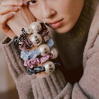 I Letter Love - Accessoires pour cheveux faits main en tissu perlé à motif lettre imaginaire, comprenant un élastique à cheveux et une corde à cheveux, à haute élasticité