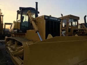 Bulldozer Komatsu D85-21 Usado de Alta Calidad, Componentes Principales: Motor Cummins Modelo 2022, Capacidad de Limpieza de 8.6m, Potencia de 160HP - Product Image 2