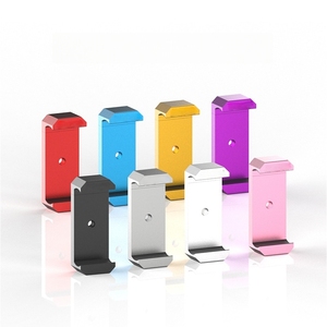 Suporte de Celular Multifuncional para Transmissão ao Vivo com Rosca de 1/4”, Grampo de Alumínio e <span class=keywords><strong>Cold</strong></span> Shoe para Tripé, Vlog e Vídeo - Anticorrosão e Antifurto - Product Image 4