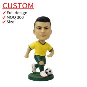 تماثيل بوبلهيد مخصصة بالجملة لنجوم كرة القدم رقم 7 من الراتنج، زينة لاعب كرة القدم للمنزل والسيارة وهدايا - Product Image 1