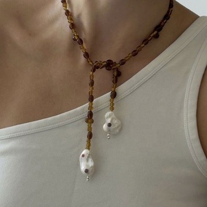 Delicados Collares Largos de Perlas Hechos a Mano para Mujer, Diseño de Verano, con Cuentas de Vidrio Verde y Perlas de Varias Capas - Product Image 5