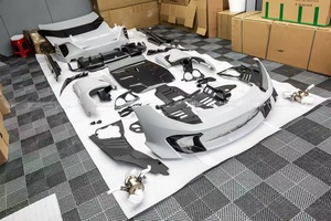 Kit carrosserie en carbone sec 812 le plus vendu : pare-chocs avant, pare-chocs arrière, ailes, capot et diffuseur arrière pour <span class=keywords><strong>Ferrari</strong></span> 812 - Product Image 3