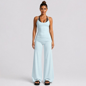 Conjunto Deportivo de Yoga de 2 Piezas para Mujer al por Mayor: Top Halter de Doble Tirante y Pantalones de Yoga de Pierna Ancha de Alta Elasticidad para Gimnasio y Fitness - Product Image 4