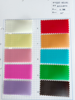 Vente directe usine – Rouleau de PVC lumineux couleur unie, matériau vinyle imperméable, feuille de PVC spéciale lumineuse pour sacs cosmétiques et vêtements